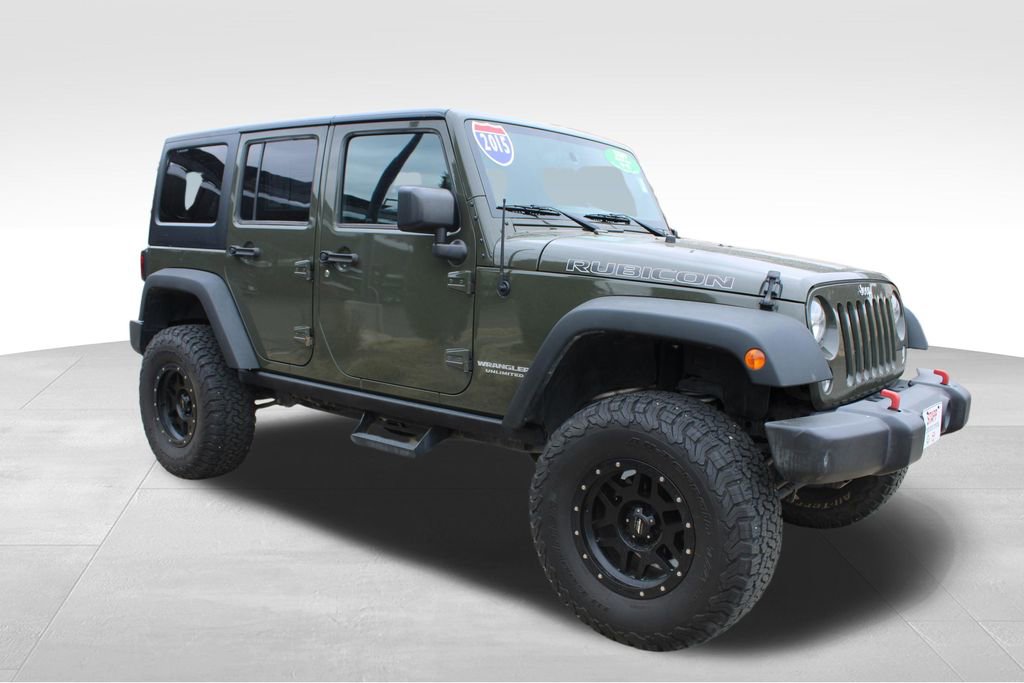 Used 2015 Jeep Wrangler Unlimited Rubicon w/ Connectivity Group AWD/4WD image 18