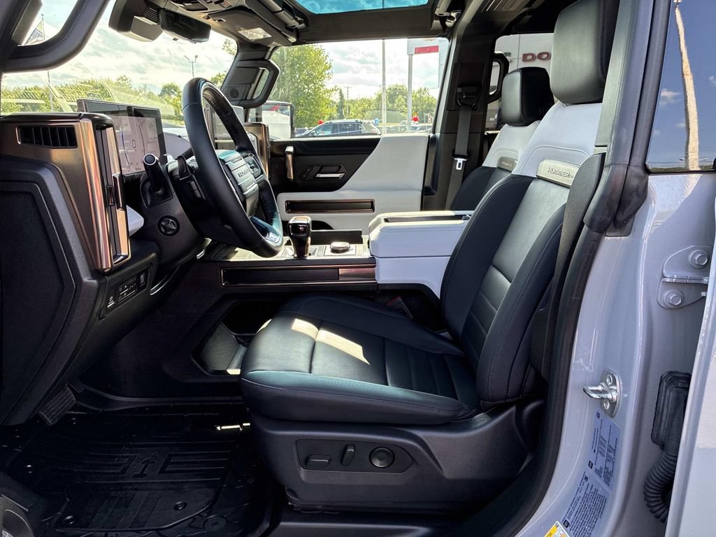 Used 2025 GMC Hummer EV 3X w/ Battery Pack, 24 Module Pack AWD/4WD image 24