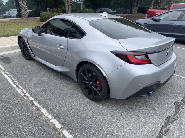 Used 2025 Toyota GR86 w/ Performance Package image 4