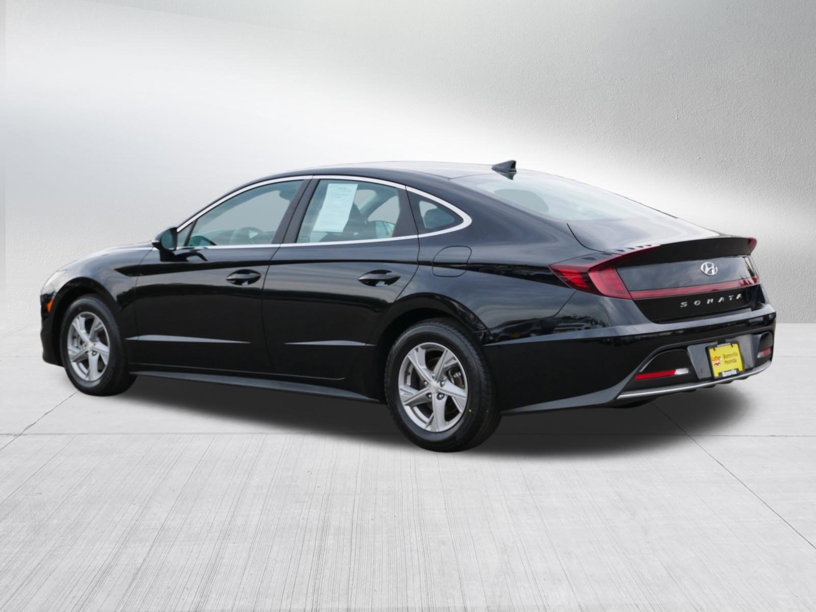 Certified 2023 Hyundai Sonata SE w/ Cargo Package image 5
