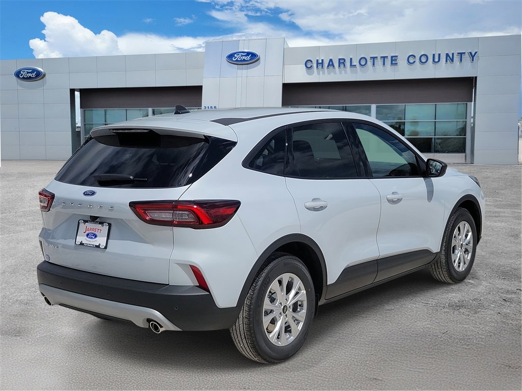 New 2026 Ford Escape Active image 4