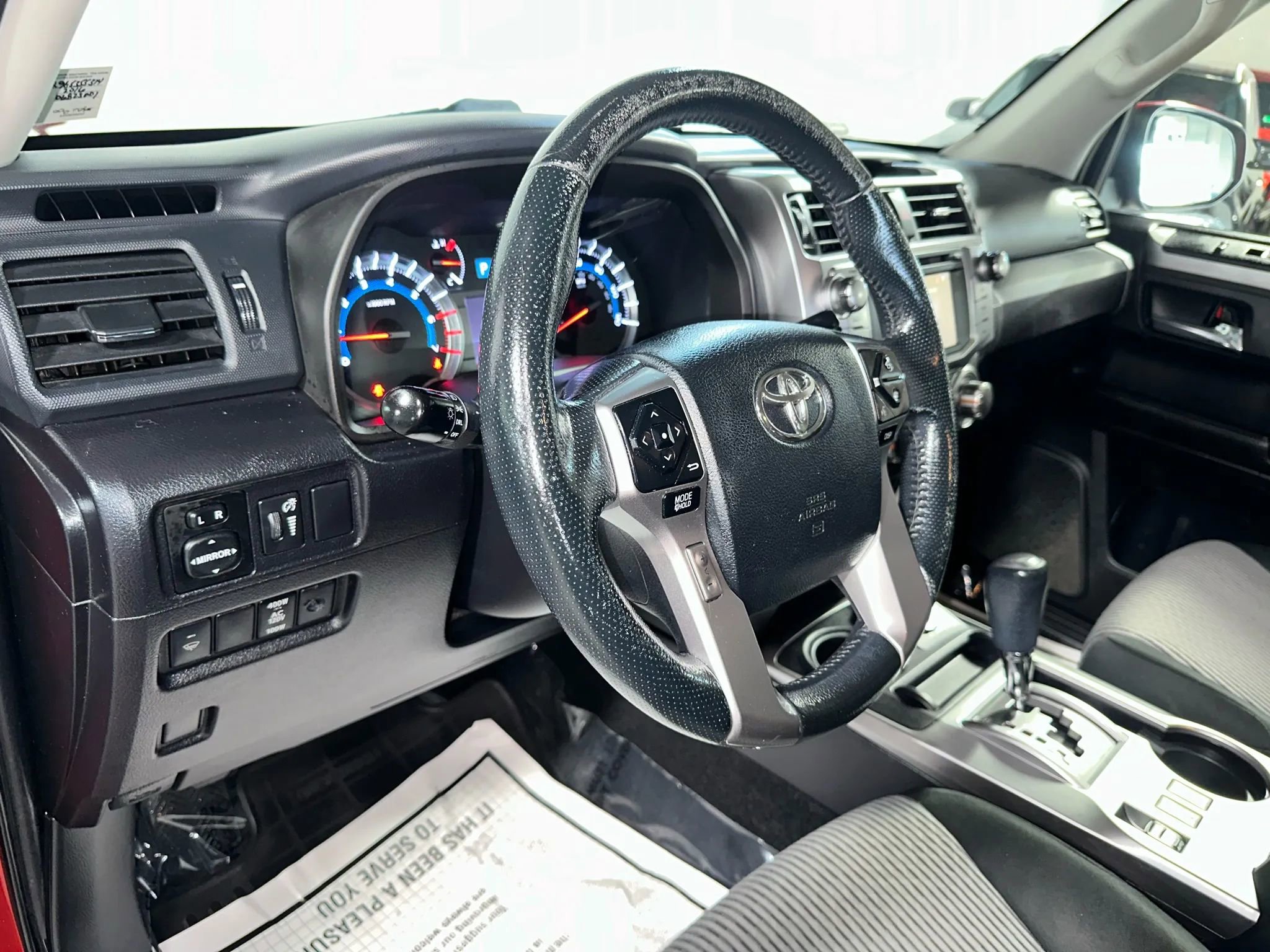 Used 2016 Toyota 4Runner SR5 AWD/4WD image 7
