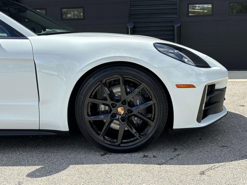 New 2025 Porsche Panamera image 14