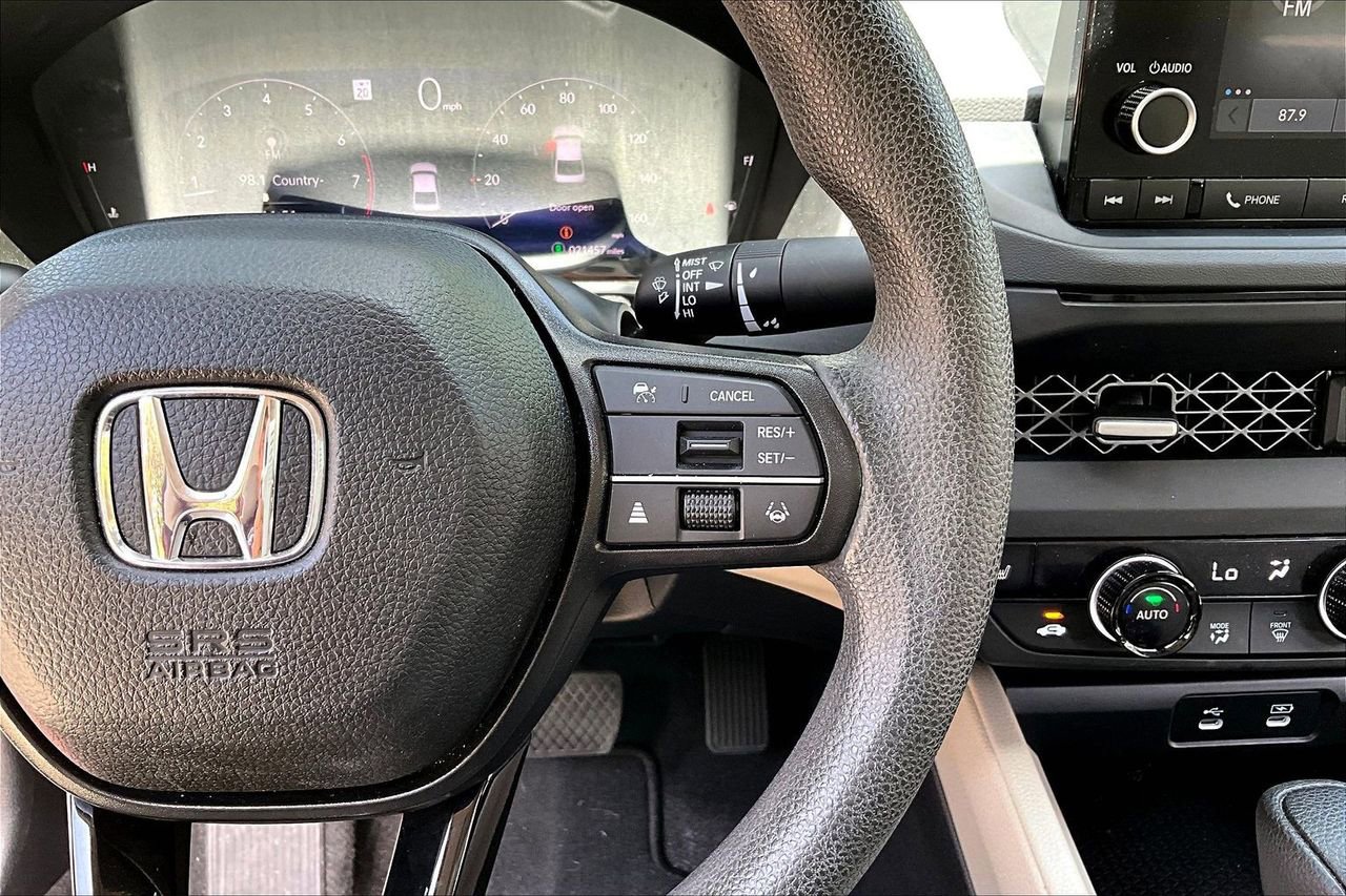 Used 2024 Honda Accord EX image 11