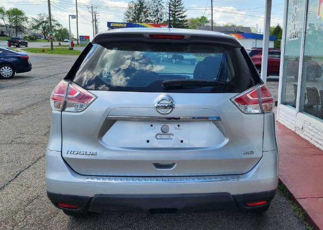 Used 2016 Nissan Rogue S AWD/4WD image 5