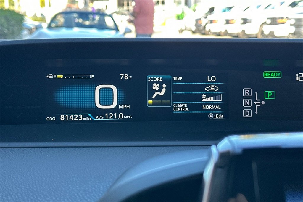 Used 2017 Toyota Prius Prime Premium image 24