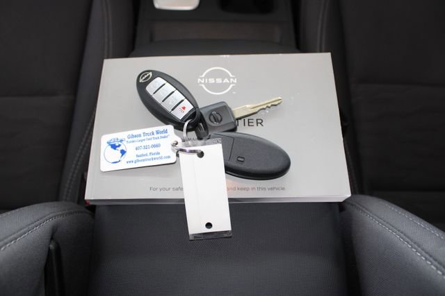 Used 2022 Nissan Frontier SV image 25