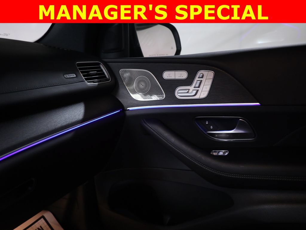 Used 2025 Mercedes-Benz GLS 450 4MATIC image 27