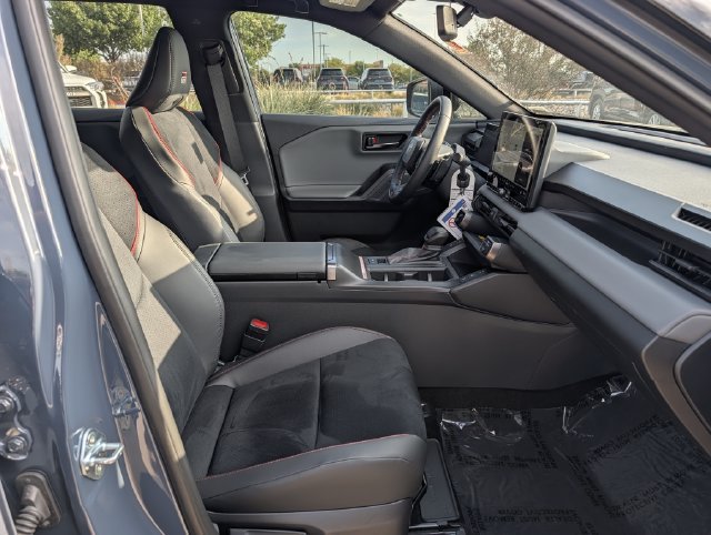 Used 2026 Toyota RAV4 AWD Plug-in Hybrid image 33