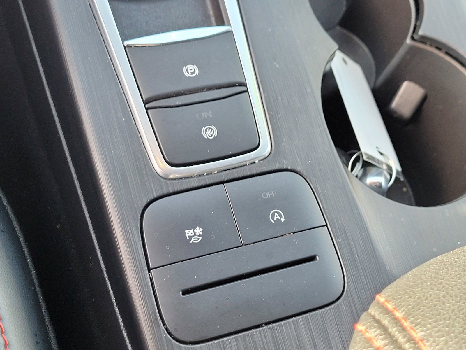 Used 2025 Ford Escape ST-Line image 21