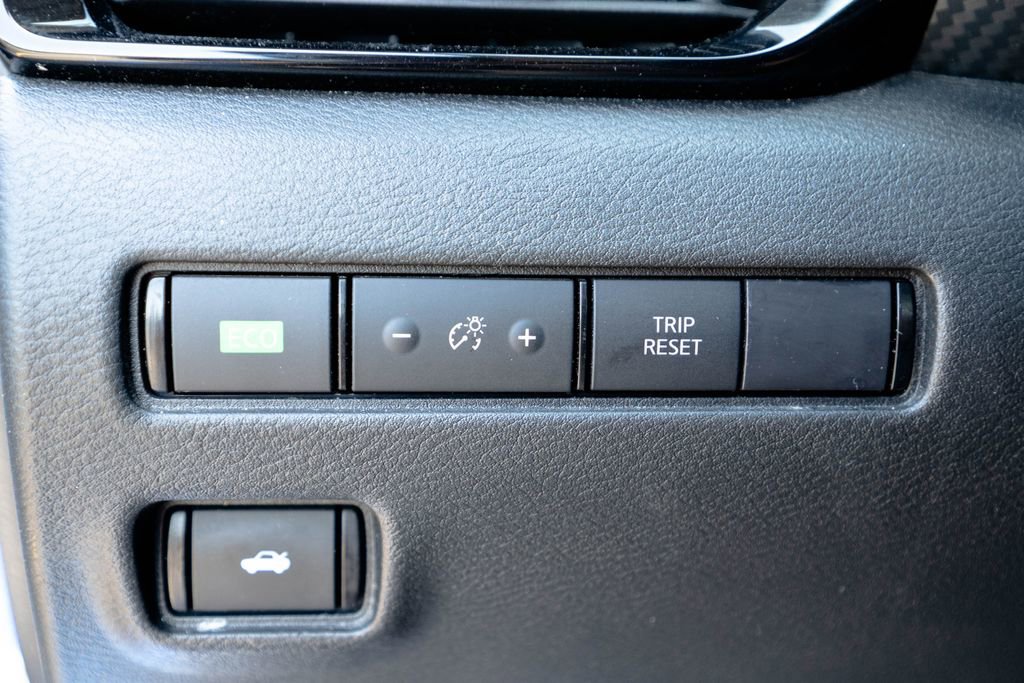 Used 2024 Nissan Sentra SV w/ All-Weather Package FWD image 19