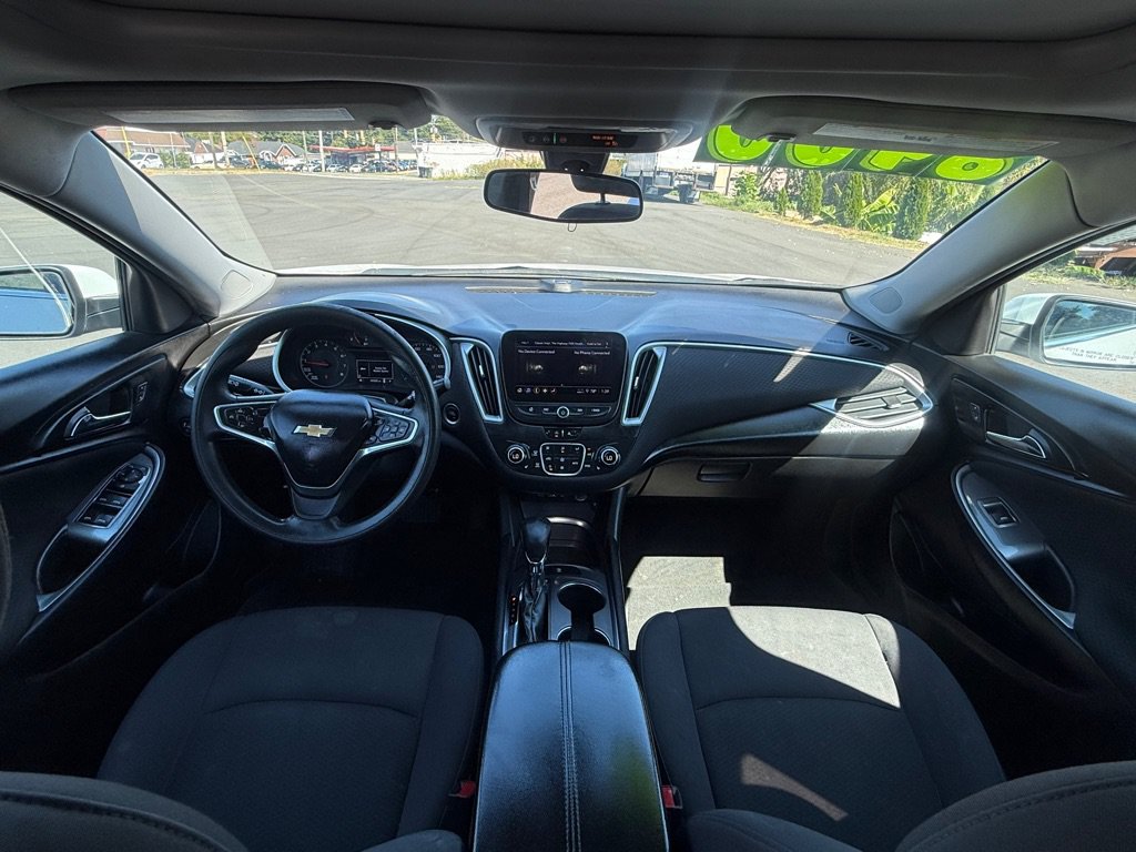Used 2022 Chevrolet Malibu LT FWD image 22