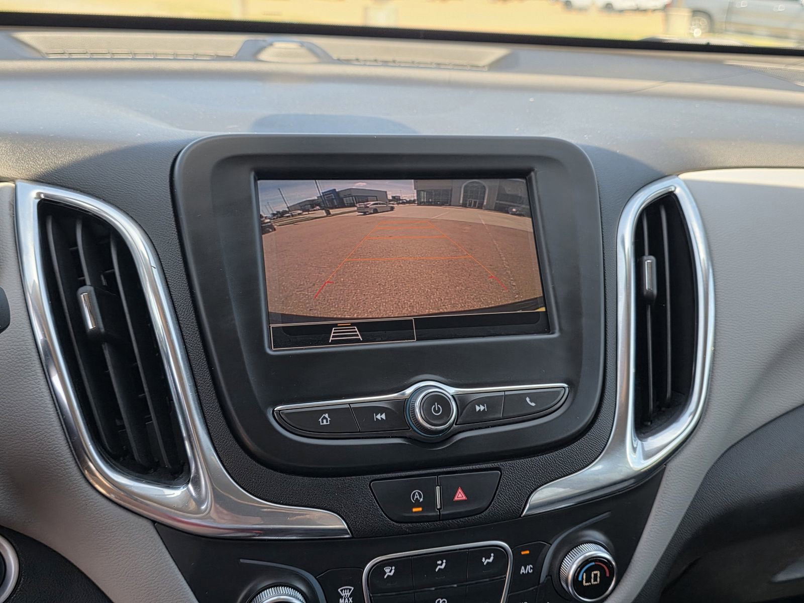 Used 2023 Chevrolet Equinox LT FWD image 14