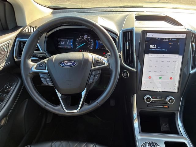Used 2023 Ford Edge Titanium w/ Class II Trailer Tow Package AWD/4WD image 17