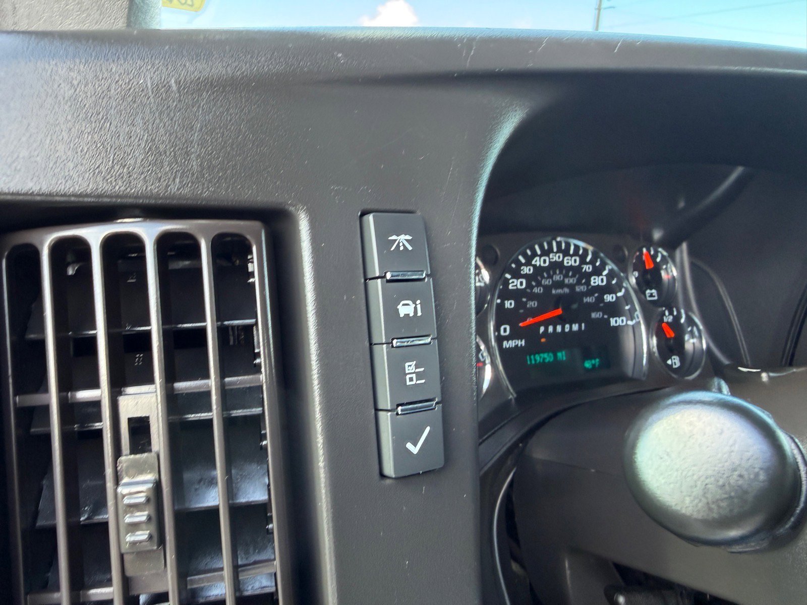 Used 2021 GMC Savana 2500 Extended w/ Driver Convenience Package image 22