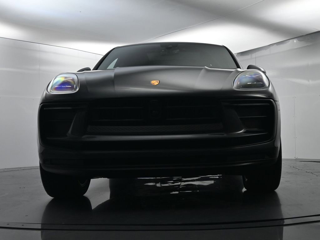 Certified 2023 Porsche Macan AWD/4WD image 54