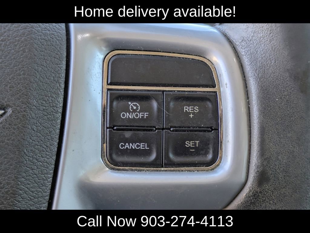 Used 2014 Chrysler Town & Country Touring-L w/ Driver Convenience Group image 20