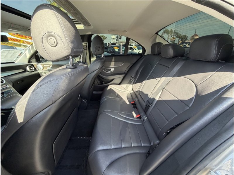 Used 2020 Mercedes-Benz C 300 Sedan w/ Premium Package image 21