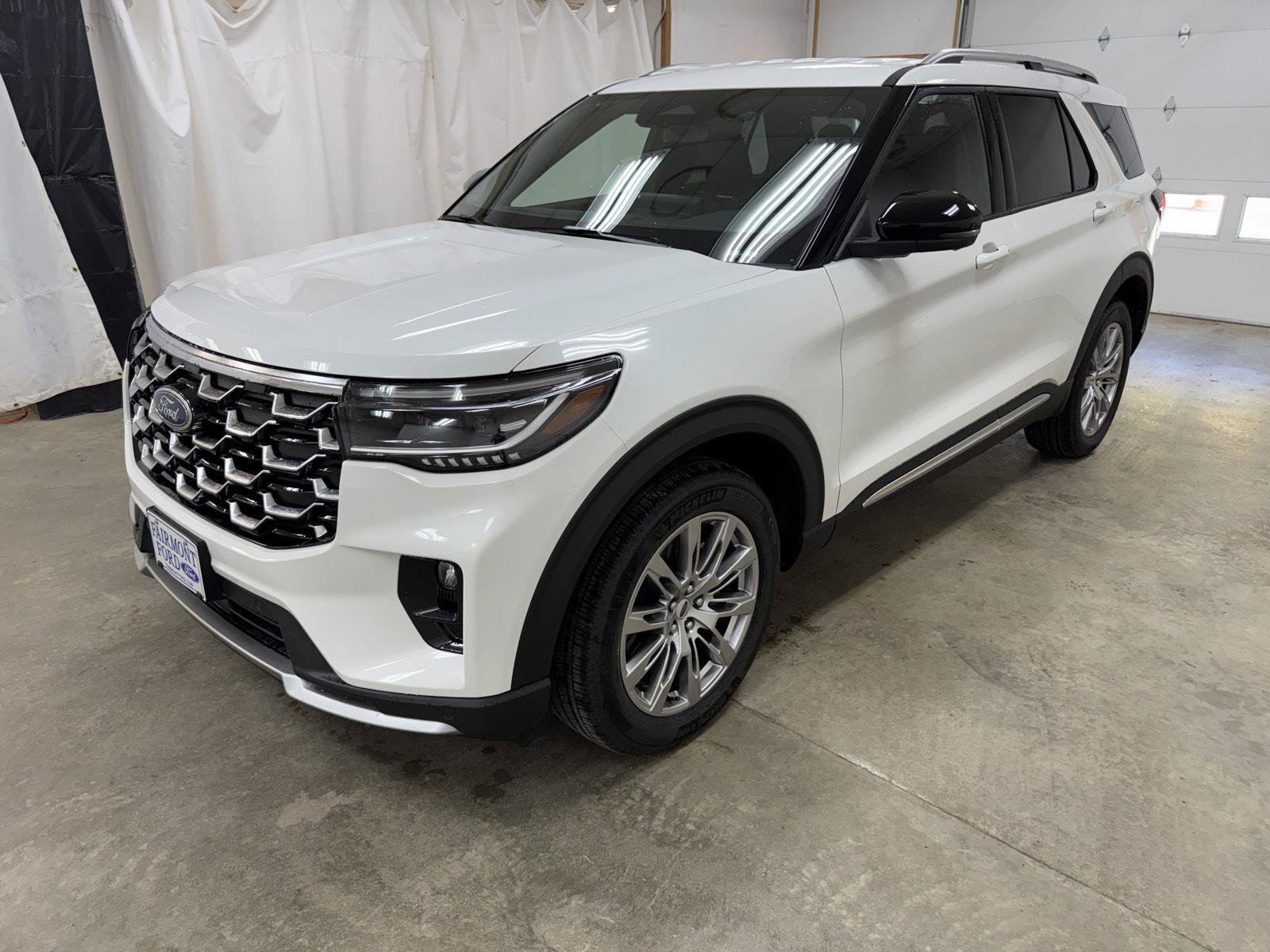 New 2026 Ford Explorer Platinum AWD/4WD image 4