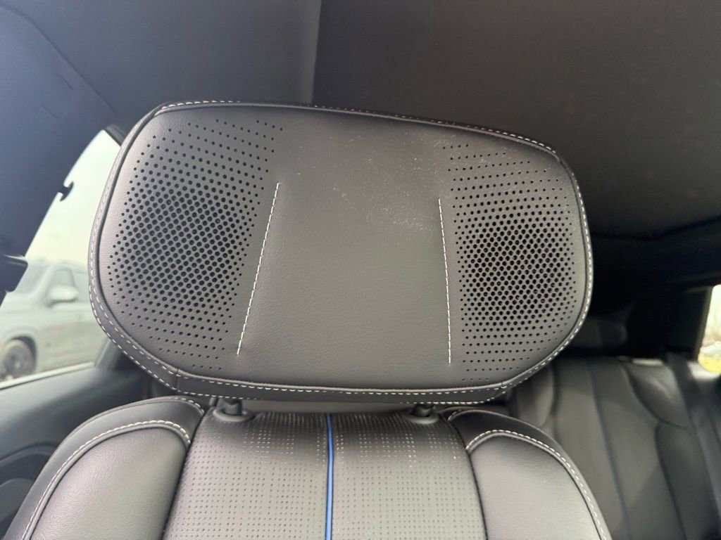 Certified 2025 Cadillac Lyriq Luxury w/ LPO, Floor Liner Package image 33