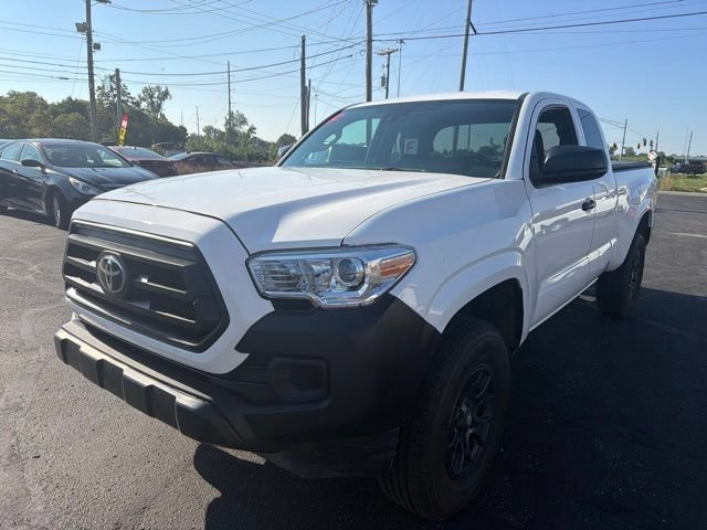 Used 2023 Toyota Tacoma SR AWD/4WD image 3