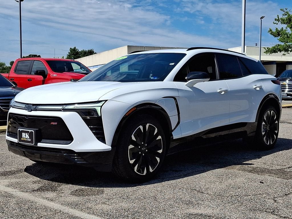 Certified 2024 Chevrolet Blazer EV RS AWD/4WD image 3