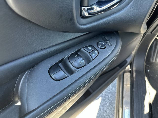 Used 2023 Nissan Murano SV w/ SV Midnight Edition Package AWD/4WD image 18