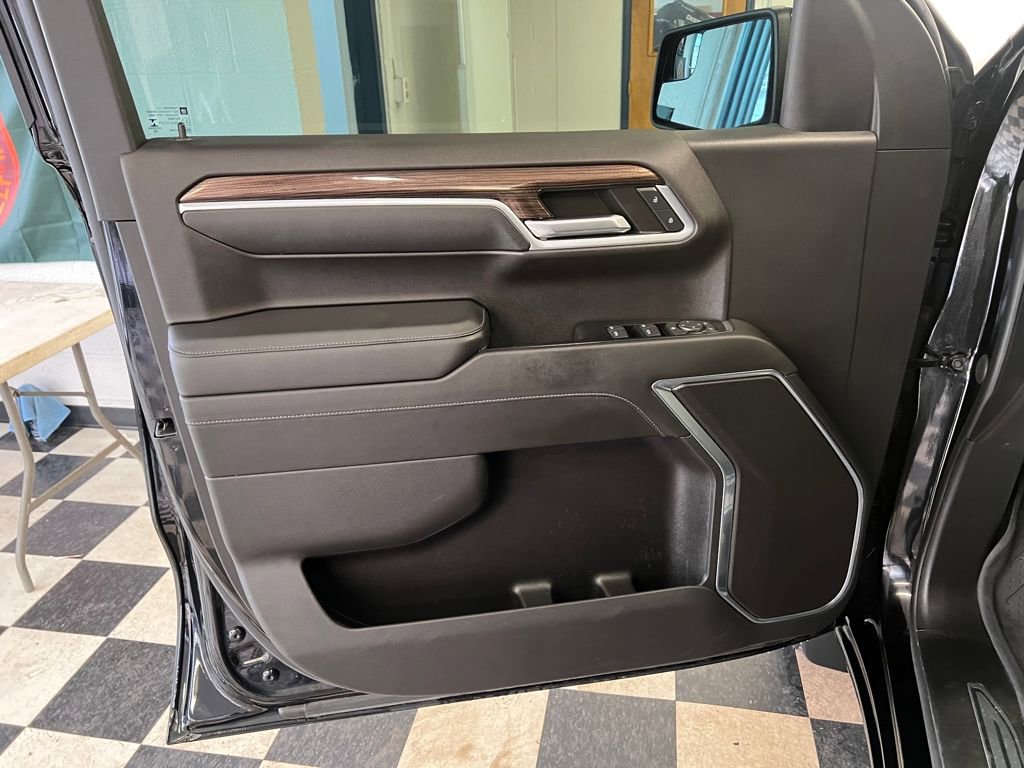 Used 2022 Chevrolet Silverado 1500 LT image 33