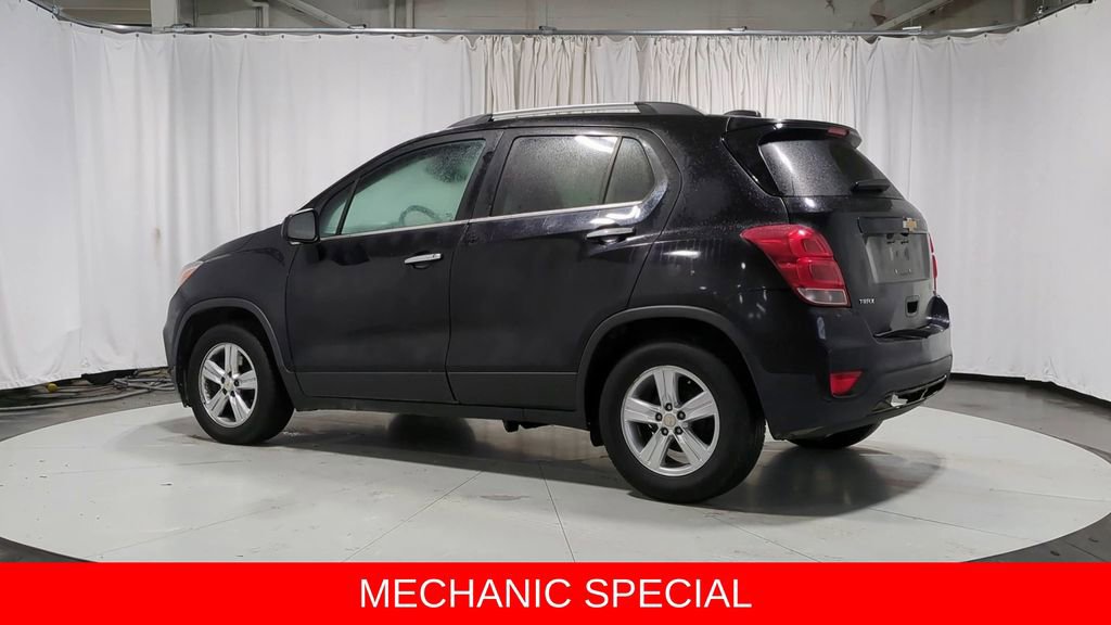 Used 2018 Chevrolet Trax LT w/ LT Convenience Package image 6