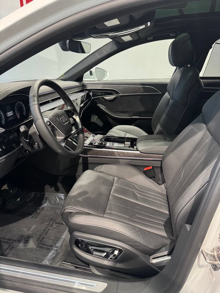 Used 2025 Audi A8 L 3.0T AWD/4WD image 10