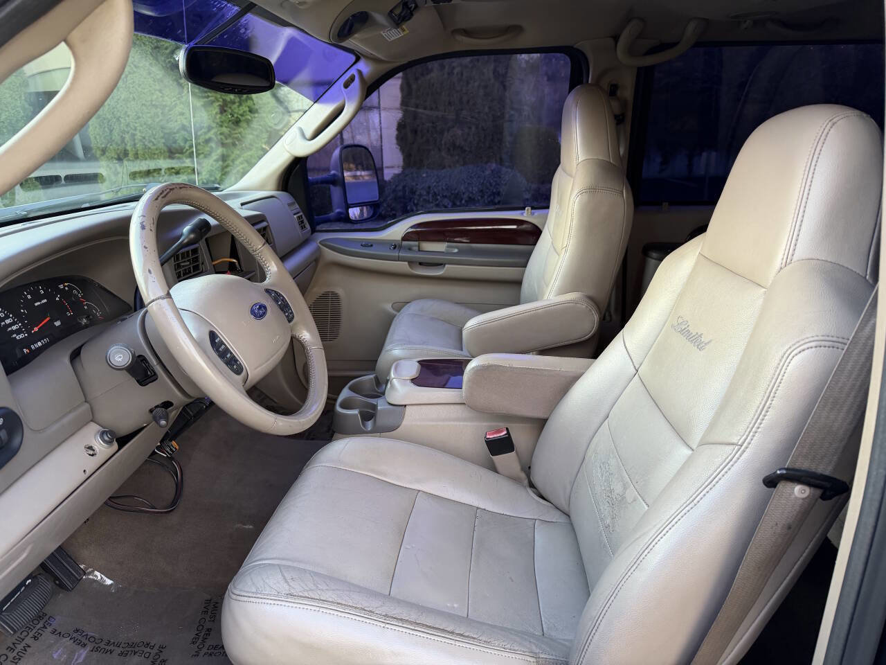 Used 2004 Ford Excursion Limited image 12