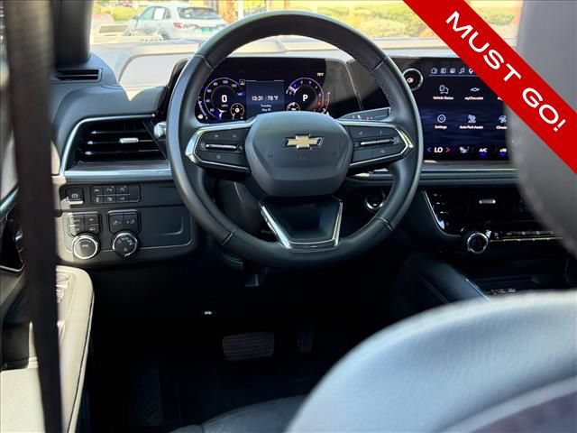 Certified 2025 Chevrolet Suburban LT AWD/4WD image 8