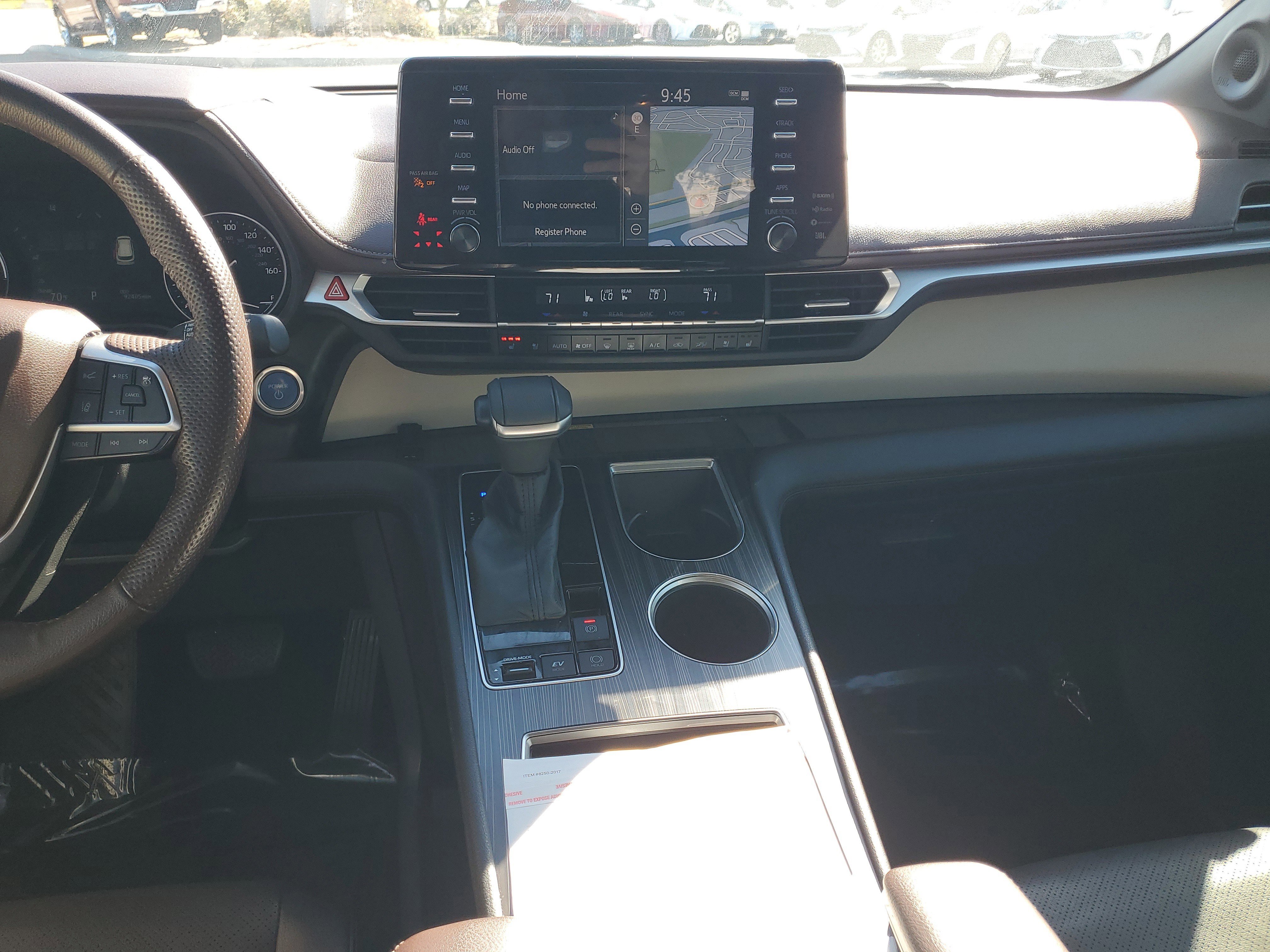 Used 2022 Toyota Sienna Platinum image 17