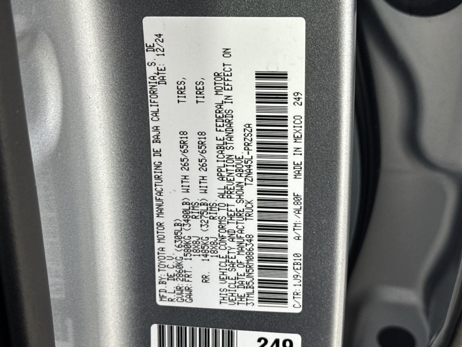 Used 2024 Toyota Tacoma Limited AWD/4WD image 41
