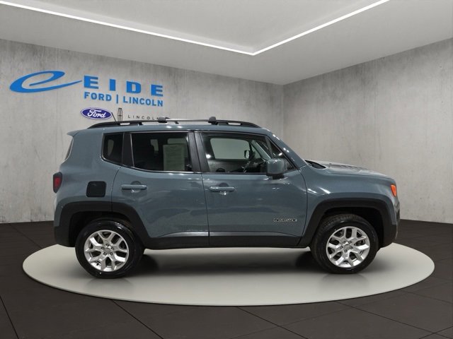 Used 2018 Jeep Renegade Latitude image 5