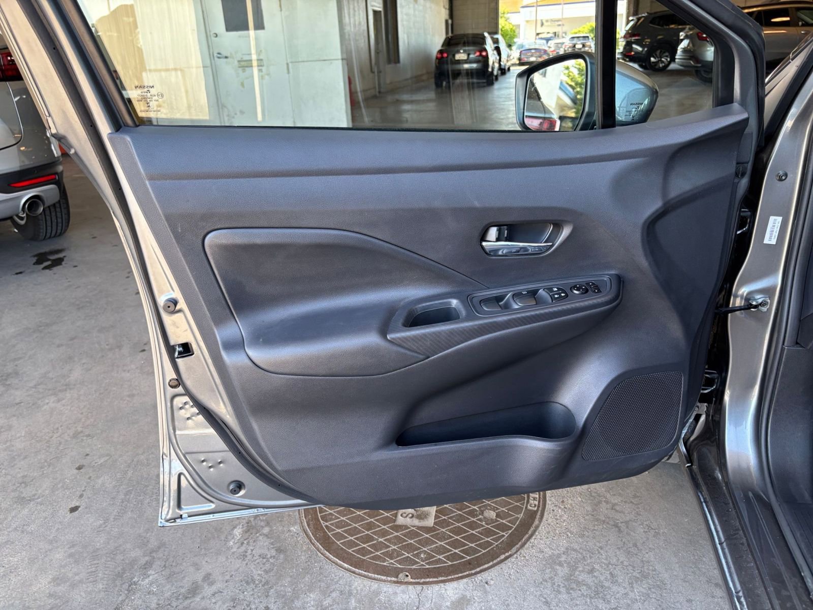 Used 2025 Nissan Versa SV FWD image 18