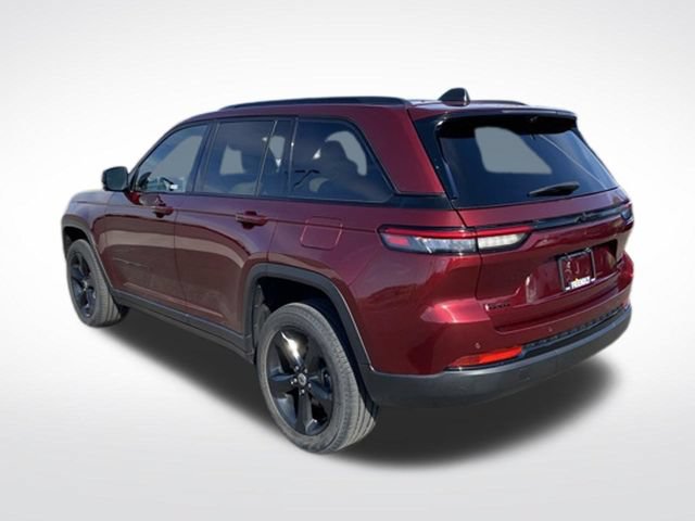 Used 2023 Jeep Grand Cherokee Limited w/ Luxury Tech Group II AWD/4WD image 10