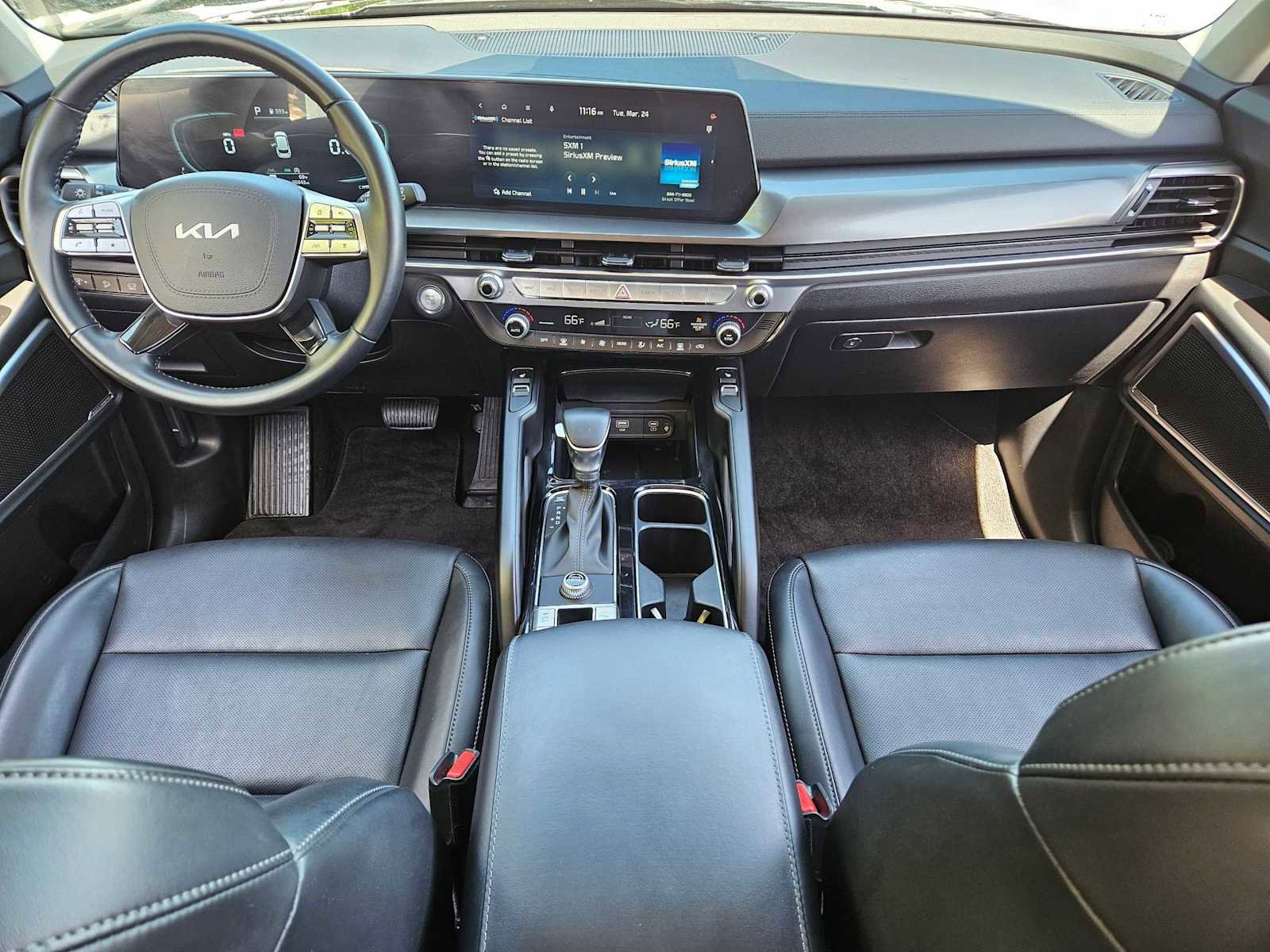 Used 2025 Kia Telluride S image 12