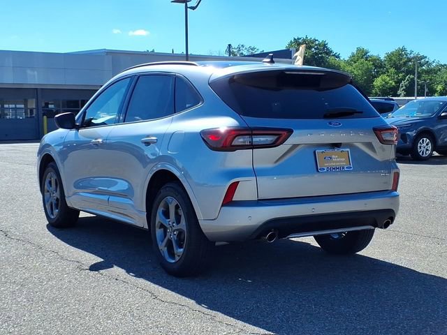 Certified 2024 Ford Escape ST-Line AWD/4WD image 4