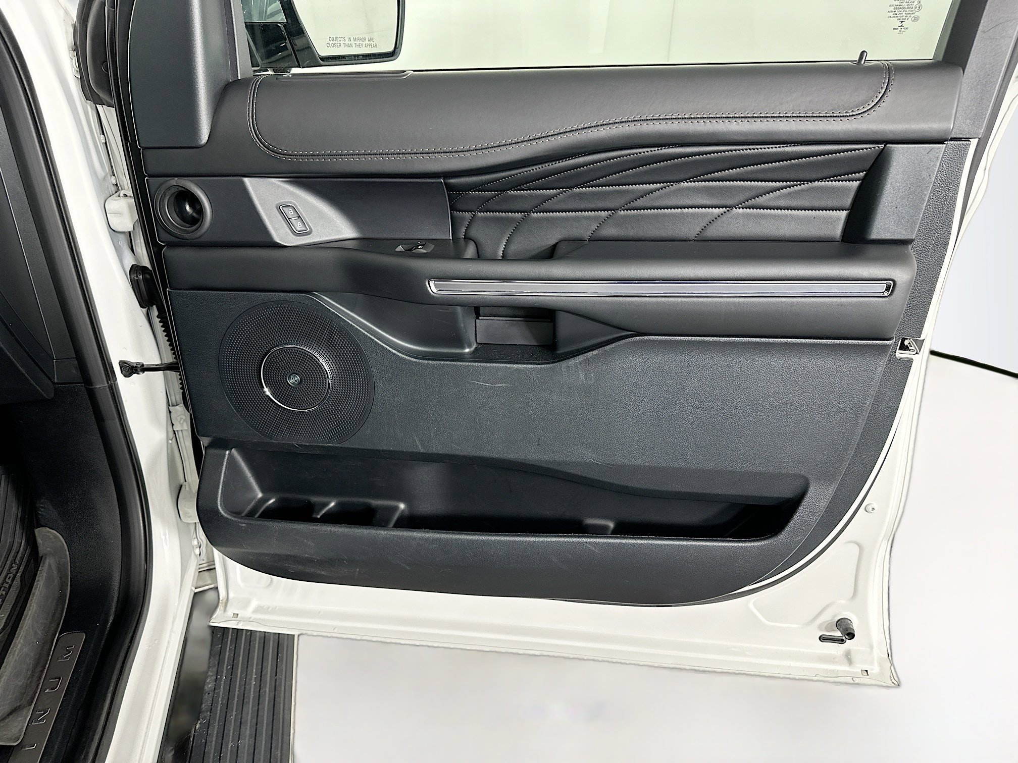 Used 2021 Ford Expedition Platinum image 35