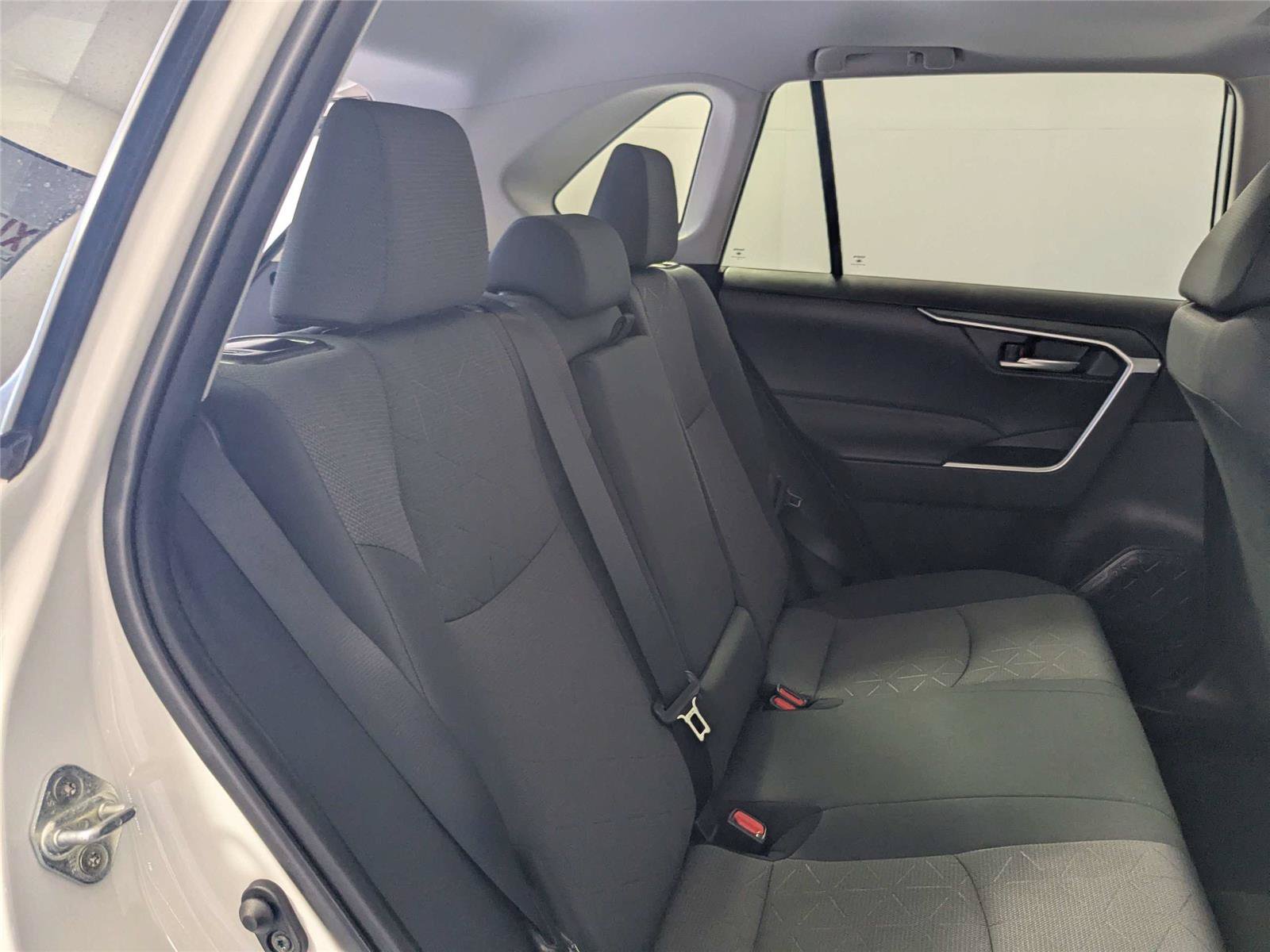 Used 2023 Toyota RAV4 XLE w/ Convenience Package FWD image 27