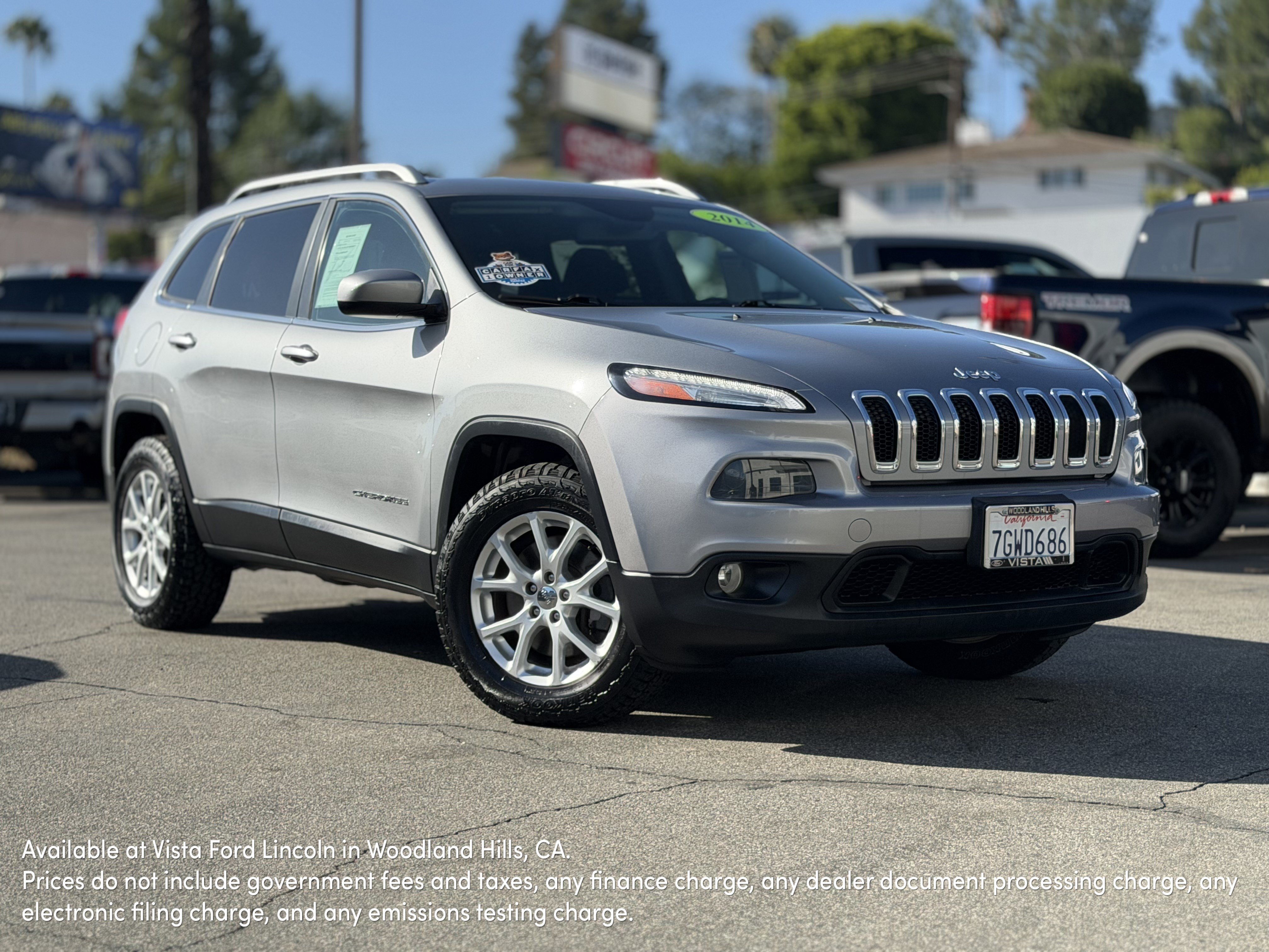 Used 2014 Jeep Cherokee Latitude AWD/4WD image 1