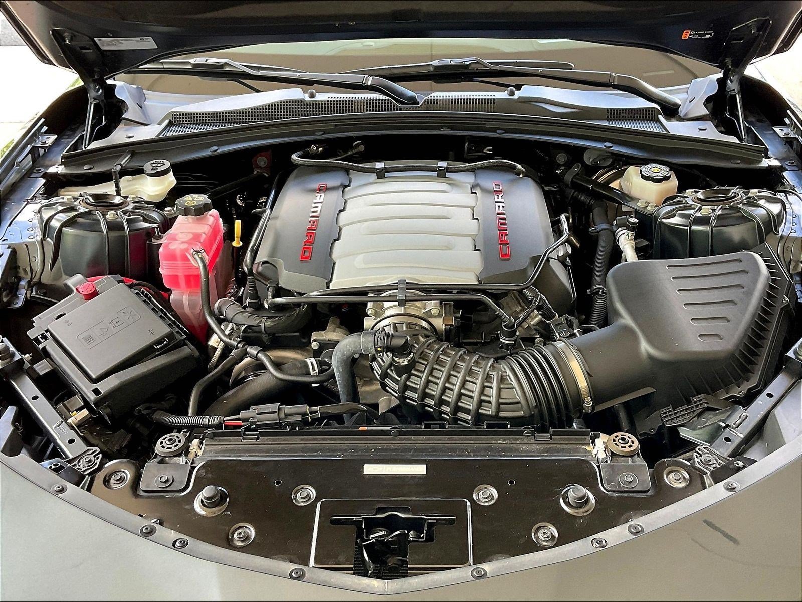 Used 2019 Chevrolet Camaro SS RWD image 28