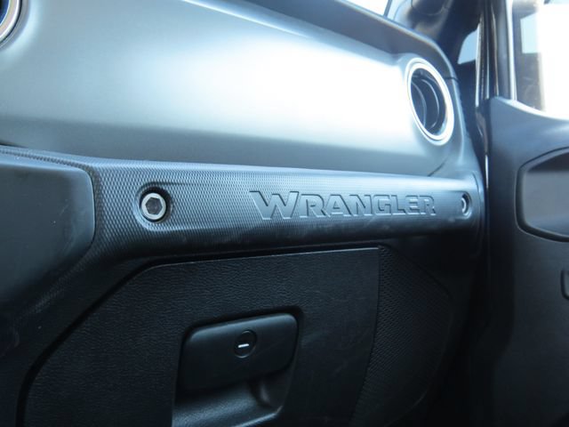 Used 2022 Jeep Wrangler Unlimited Rubicon 4xe AWD/4WD image 23