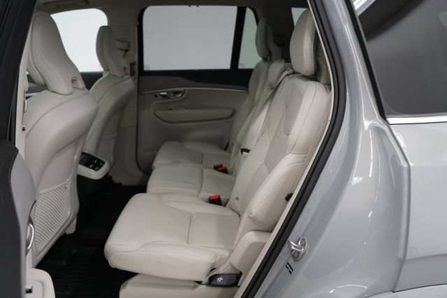 Used 2025 Volvo XC90 B6 Ultra w/ Lounge Package AWD/4WD image 43