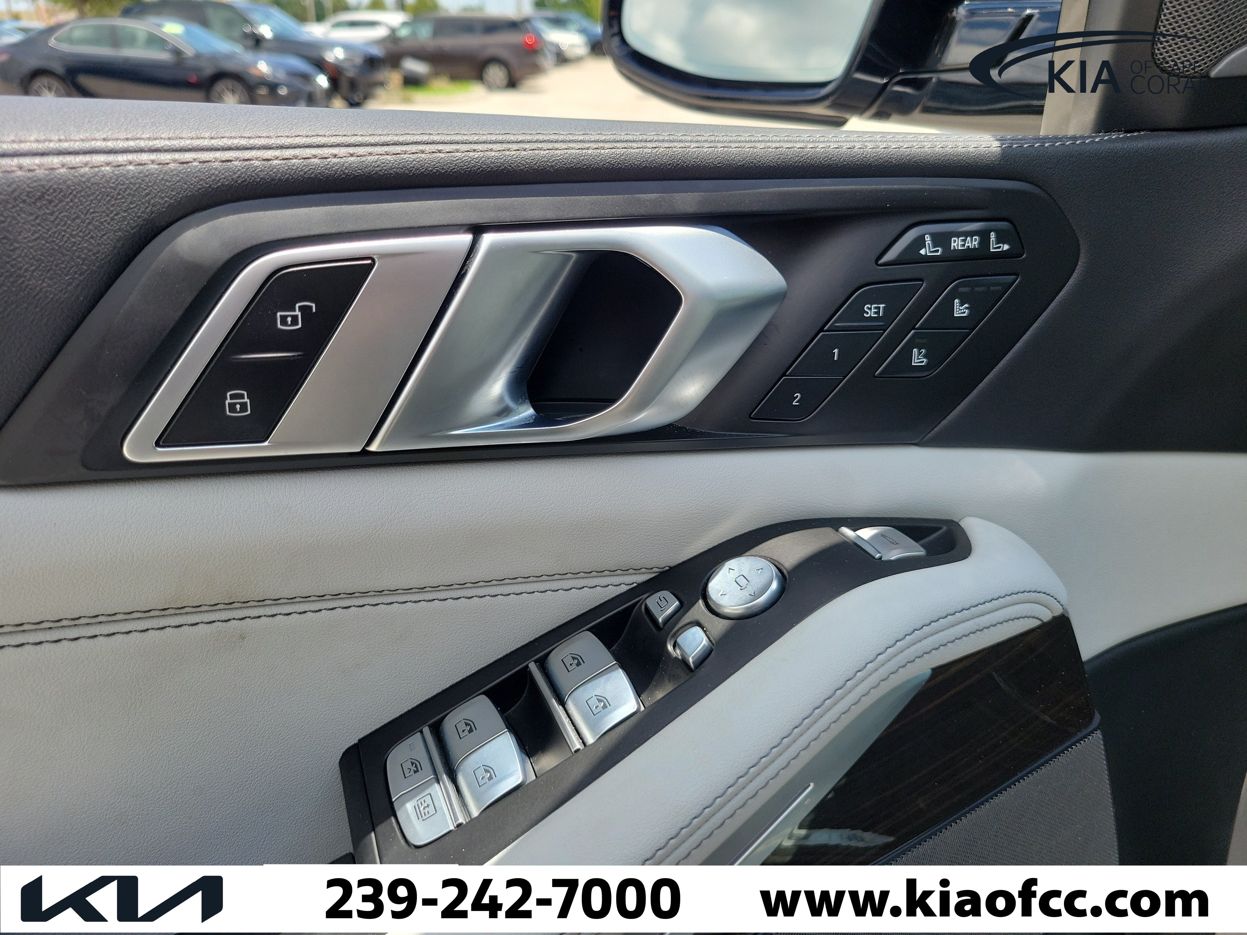Used 2023 BMW X7 xDrive40i w/ Executive Package AWD/4WD image 24