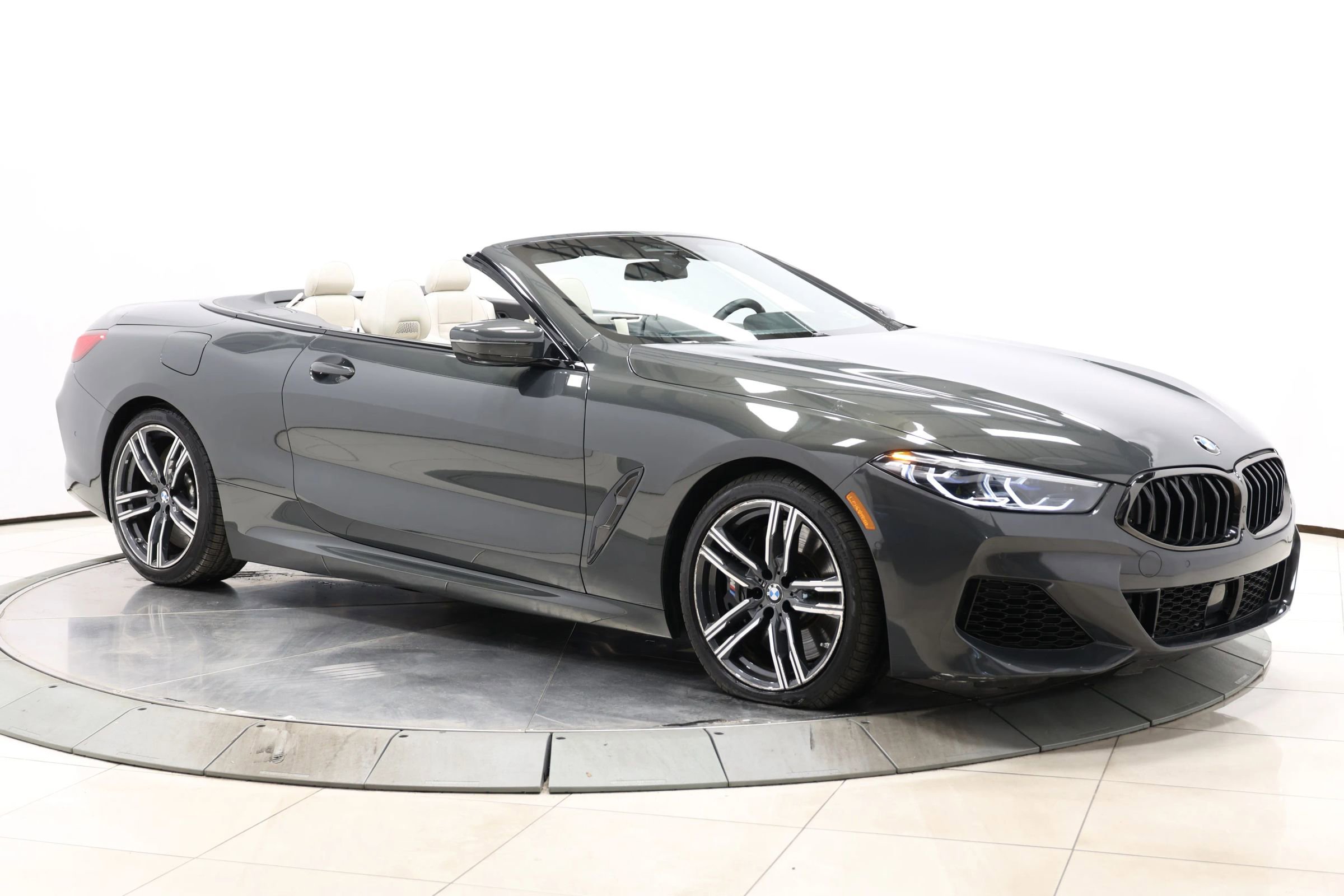 Used 2022 BMW M850i xDrive Convertible AWD/4WD image 77