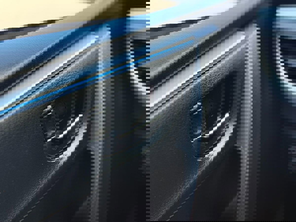 Used 2015 Toyota Corolla S image 14