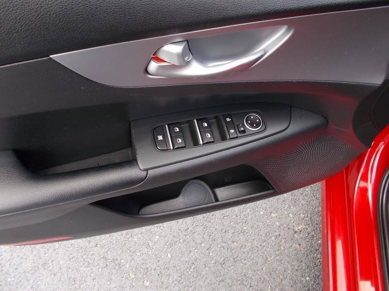 Used 2023 Kia Forte LXS w/ LXS Technology Package FWD image 27