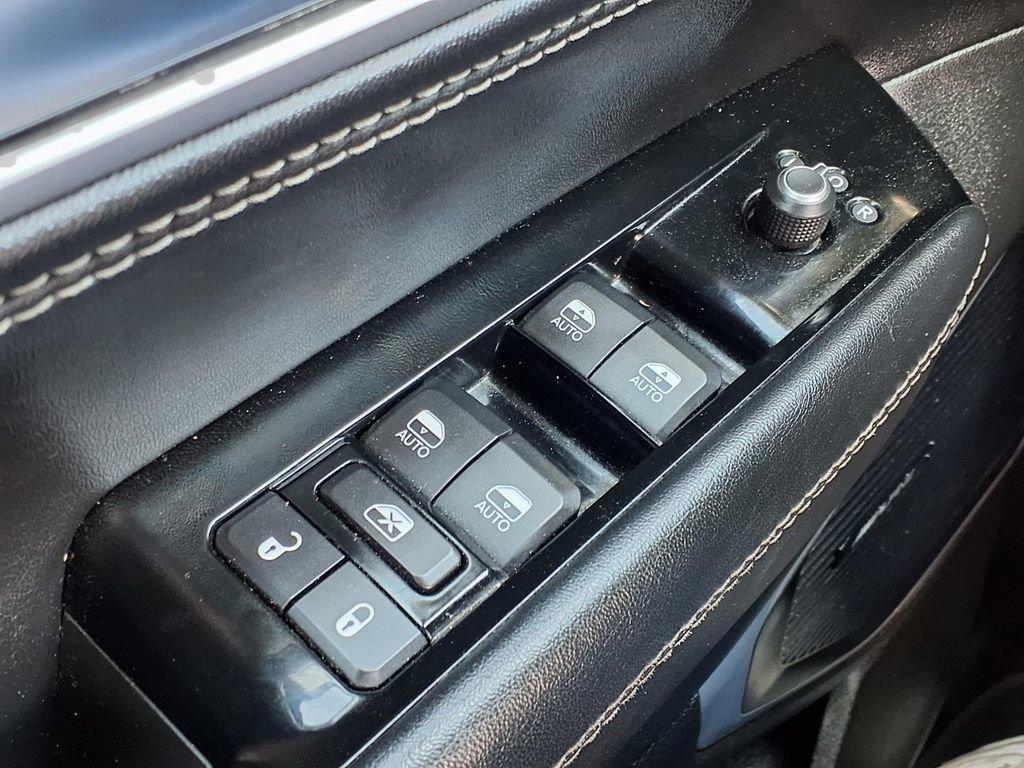 Used 2022 Jeep Wagoneer Series III w/ Rear Seat Video Group 1 image 18